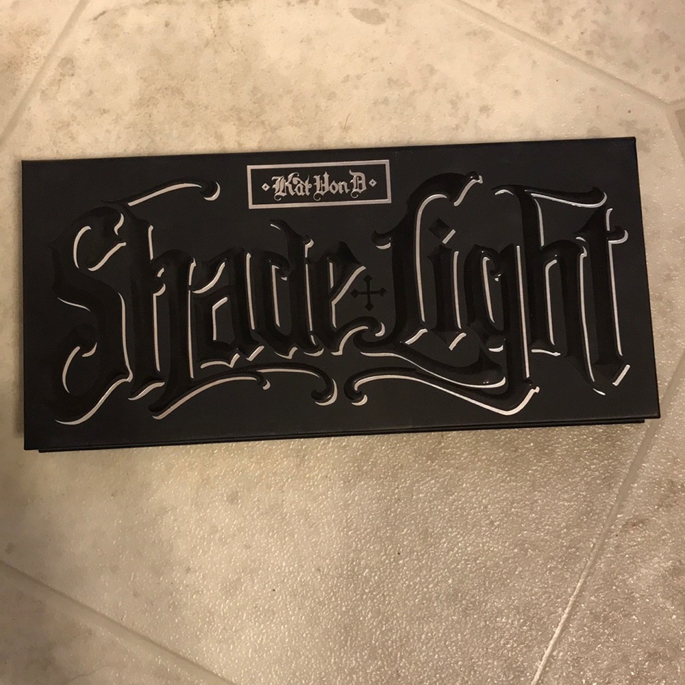 Kat von d shade and light palette